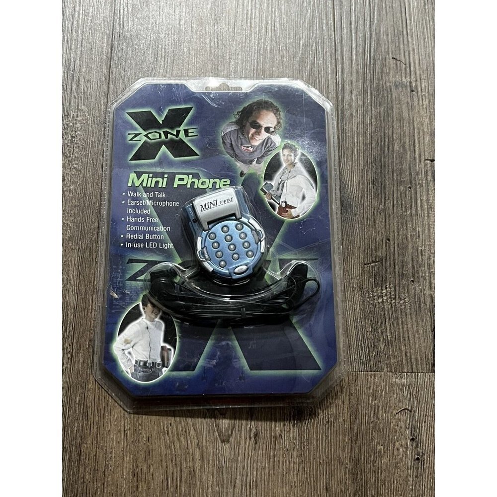 vtg Cyber Gear Mini Phone New in Factory Sealed Housing with Earset & Microphone